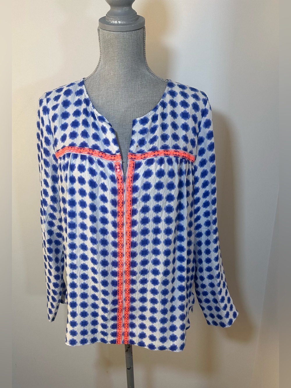 Vineyard vines 100% silk tunic size large